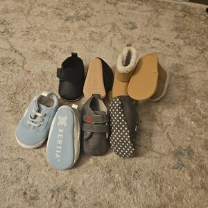 Baby Accesoires Shoes, Bottle, Towel, 3 Winter Clothes To Keep It Hot.